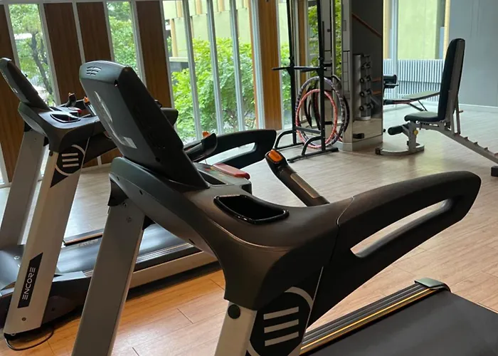 Welcome To Warm Here Have Gym Saona Netflix *